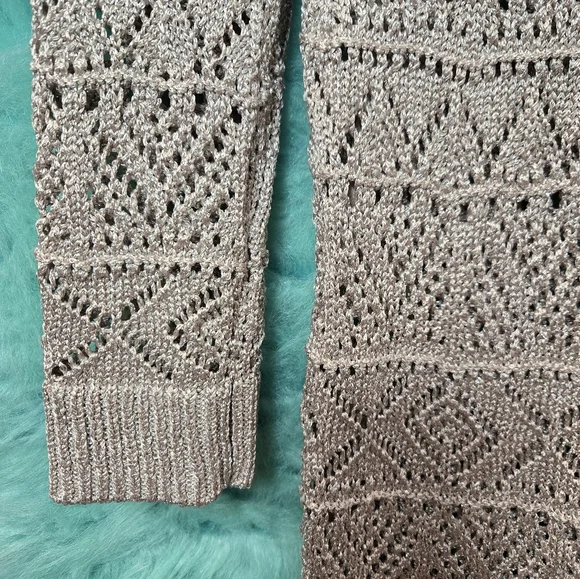 White House Black Market  Gold knit Crew Neck Long Sleeve Silver Shimmer Sweater - Picture 7 of 8